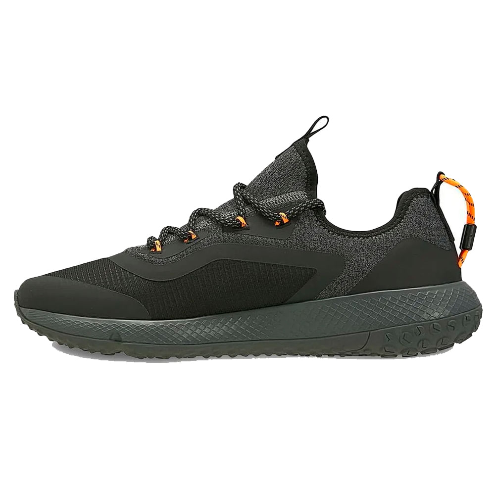 zapatillas under armour charged trvrs