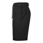UND-1367122012--2-