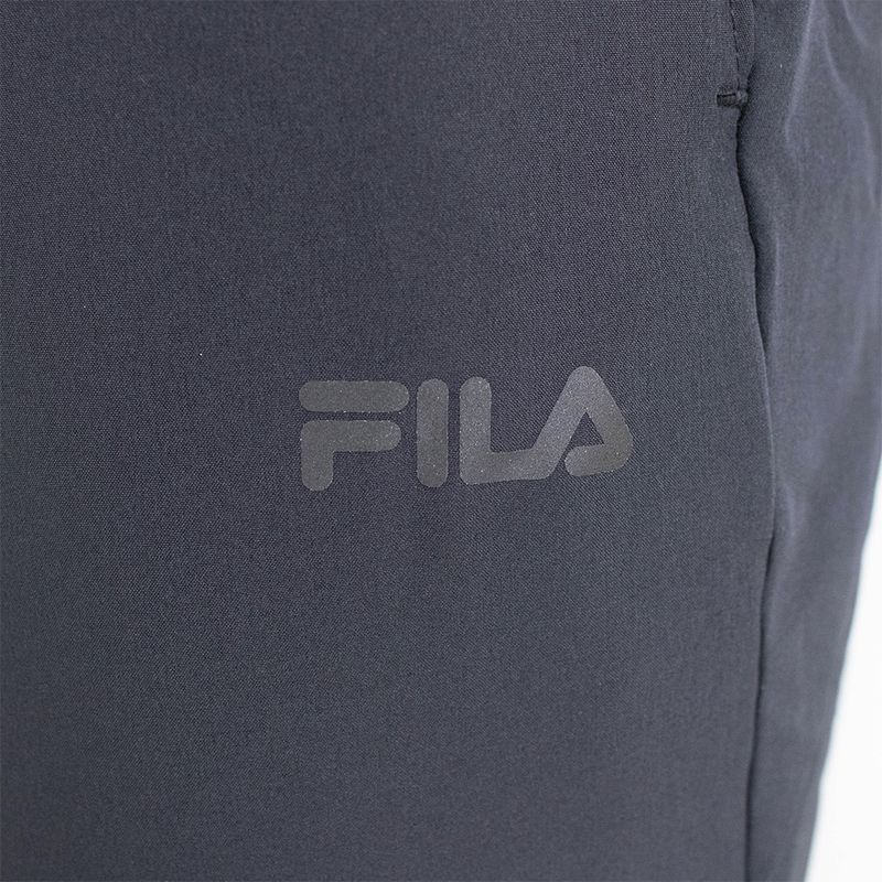 FIL-F11R001761587--3-