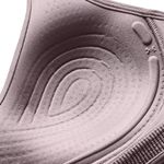 UND-1384126016 -4-
